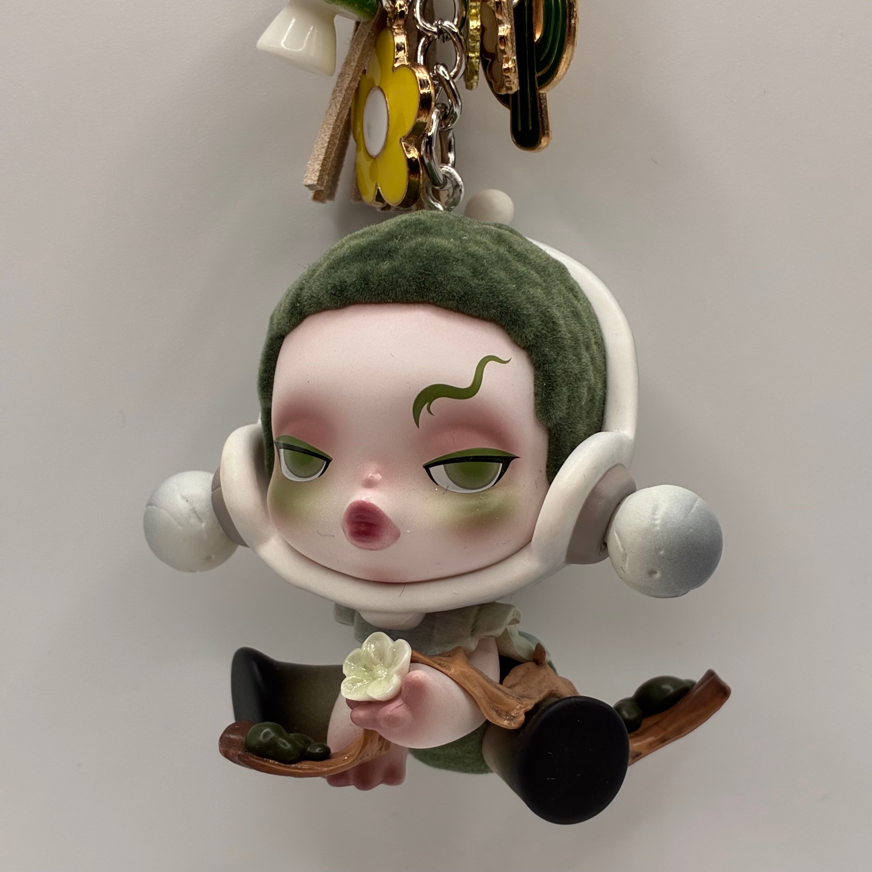 Skullpanda Ink Plum Blossom Figurine Handmade Keychain - The Moss